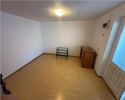 Casa renovata de vanzare, zona centrala, 78 mp, teren 136 mp