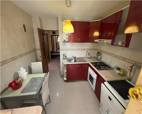 Apartament 3 camere de inchiriat, E3 – decomandat, etaj 2