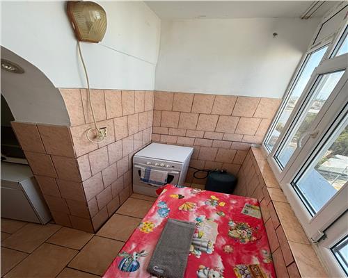 Apartament 2 camere de vanzare, zona Neptun – etaj 4, 38 mp