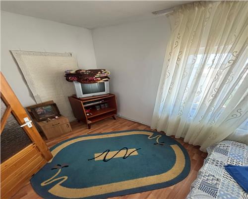 Apartament 2 camere de vanzare, zona Neptun – etaj 4, 38 mp
