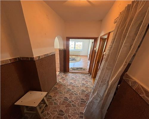 Apartament 2 camere de vanzare, zona Neptun – etaj 4, 38 mp