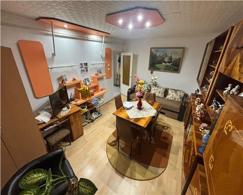 Apartament de vanzare in Dallas, 50 mp, etaj 2