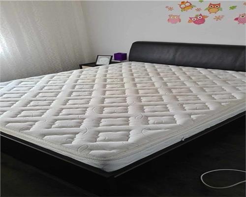 Apartament de inchiriat, Zona E3, centrala proprie