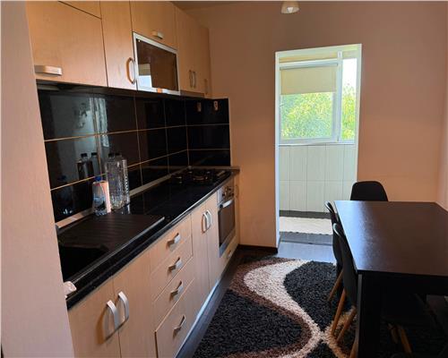Apartament de inchiriat, Zona E3, centrala proprie