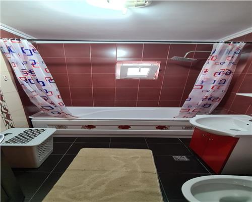 Apartament de inchiriat, Zona E3, centrala proprie