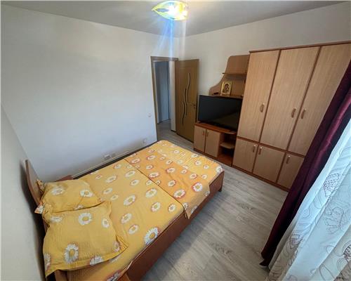 Apartament de inchiriat, zona E3, parcare inclusa in pret