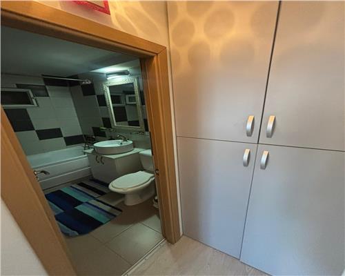 Apartament de inchiriat, zona E3, parcare inclusa in pret