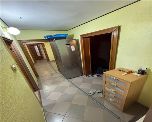 Apartament ultracentral 4 camere | 104 mp + boxa