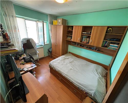 Apartament ultracentral 4 camere | 104 mp + boxa