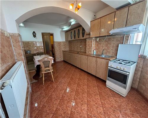 Apartament 2 camere de inchiriat, centrala proprie – E3
