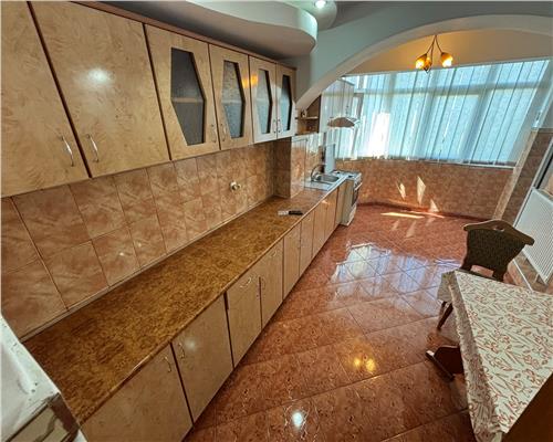 Apartament 2 camere de inchiriat, centrala proprie – E3