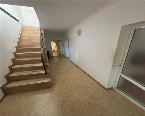 Casa de inchiriat ultracentrala, ideala pentru echipe de angajati