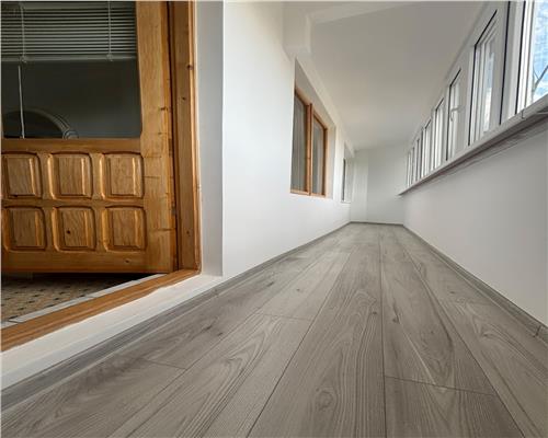 Apartament 4 camere, 80 mp, decomandat – E3, luminos si spatios