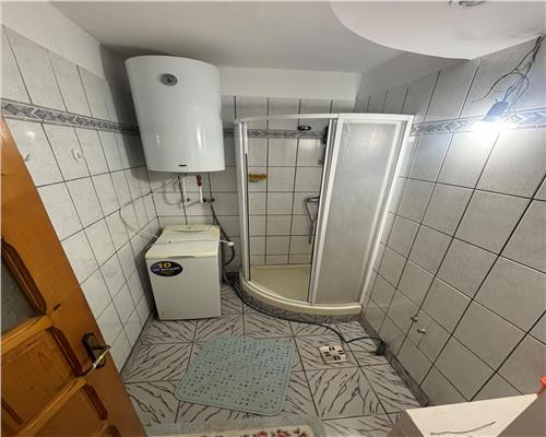 Apartament 4 camere, 80 mp, decomandat – E3, luminos si spatios