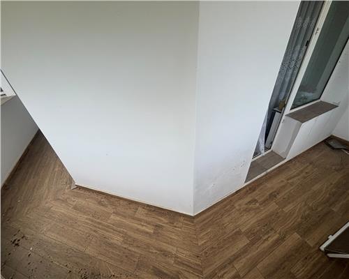 Apartament 4 camere, 80 mp, decomandat – E3, luminos si spatios