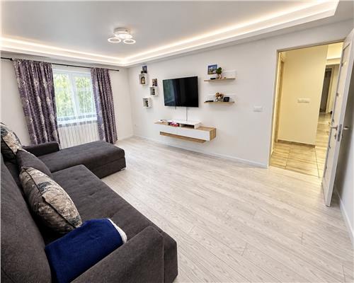 Apartament 3 camere E3, spatios, mobilat, parcare inclusa