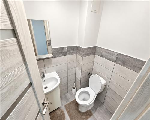 Apartament 3 camere E3, spatios, mobilat, parcare inclusa