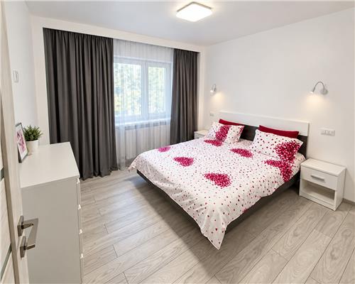 Apartament 3 camere E3, spatios, mobilat, parcare inclusa