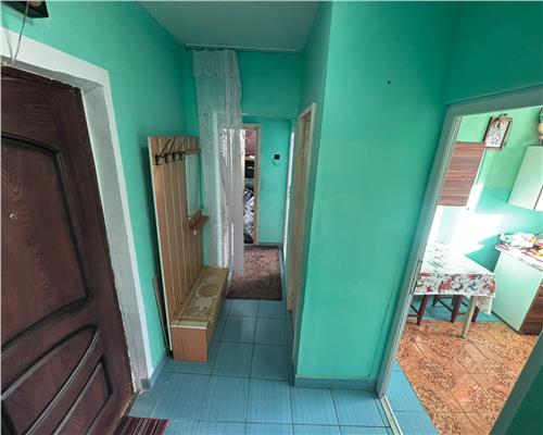 Apartament luminos si spatios, 3 camere, zona 23 August