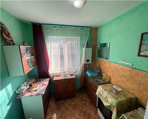 Apartament luminos si spatios, 3 camere, zona 23 August
