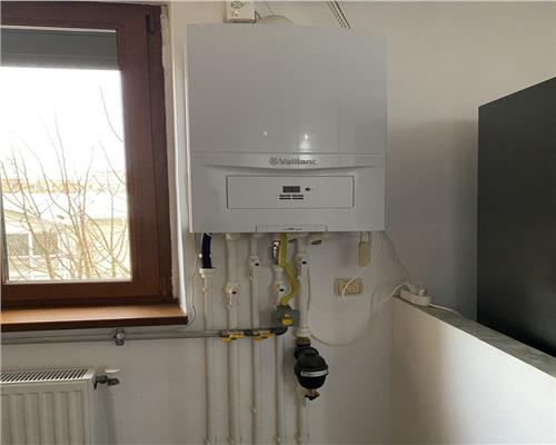 Apartament de inchiriat, 2 camere, centrala proprie