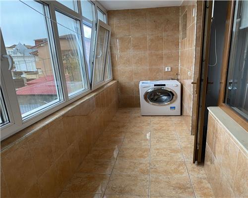 Apartament de inchiriat, 2 camere, centrala proprie