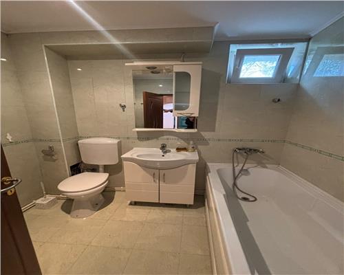 Apartament 4 camere de inchiriat, ultracentral – Str. Babadag