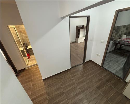 Apartament 3 camere de inchiriat, Ultracentral, centrala proprie