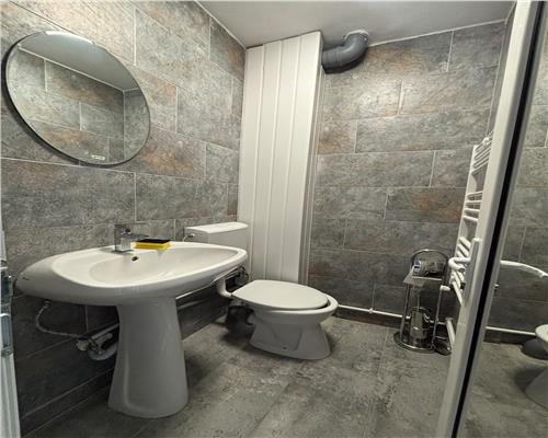 Apartament 3 camere de inchiriat, Ultracentral, centrala proprie