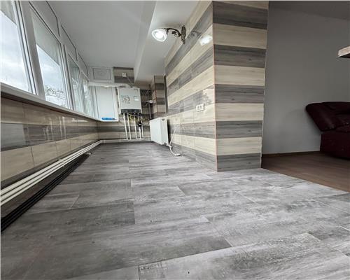 Apartament 3 camere de inchiriat, Ultracentral, centrala proprie