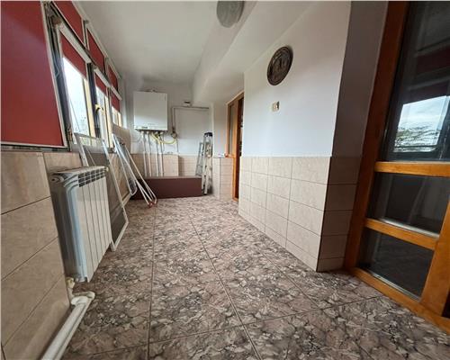 Apartament 3 camere de inchiriat, Ultracentral, complet utilat