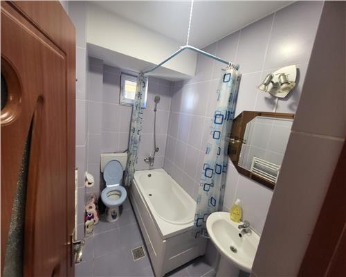 Apartament 2 camere, 48 mp, etaj 1 – Central, langa Piata Civica